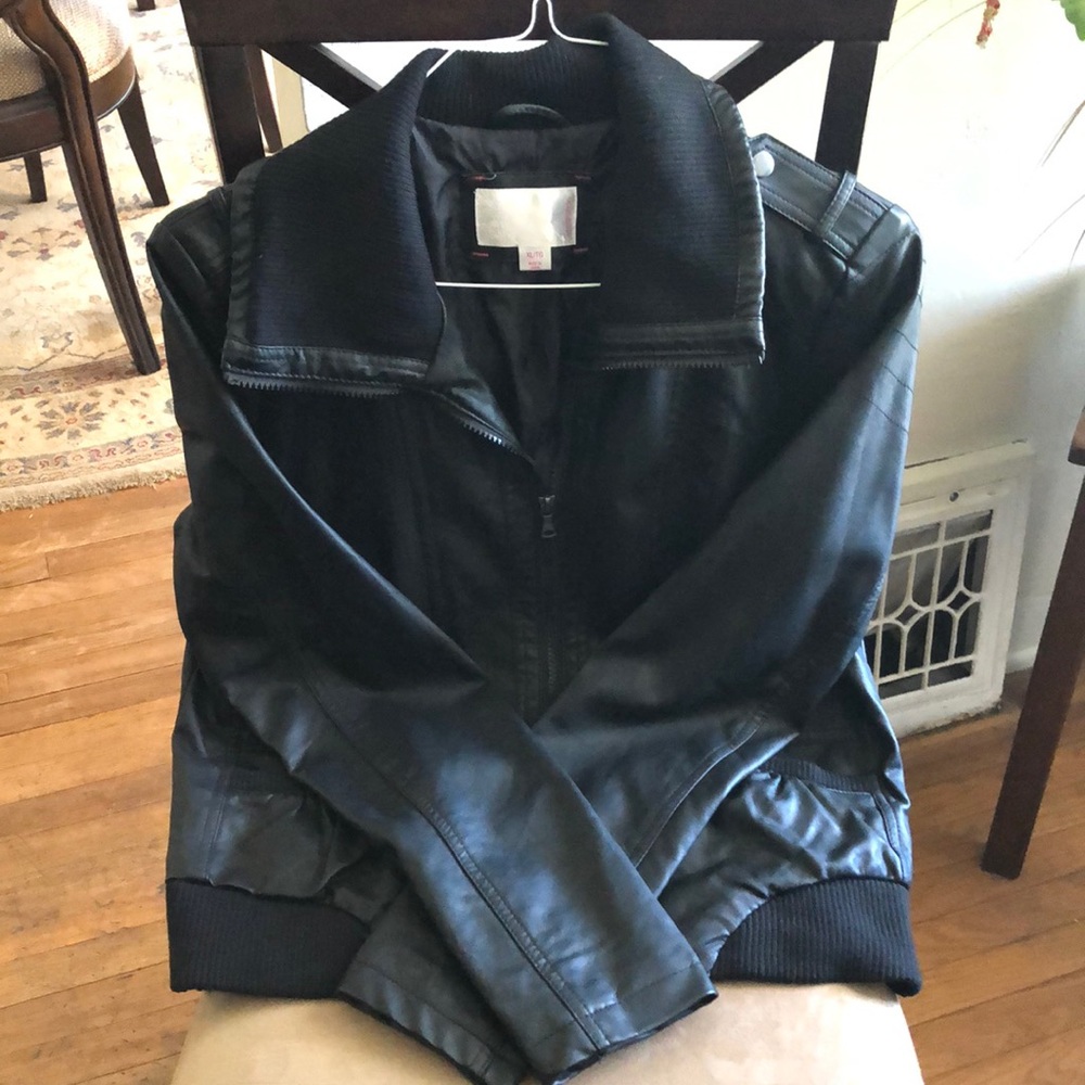 Xhilaration Woman’s Black Jacket XL